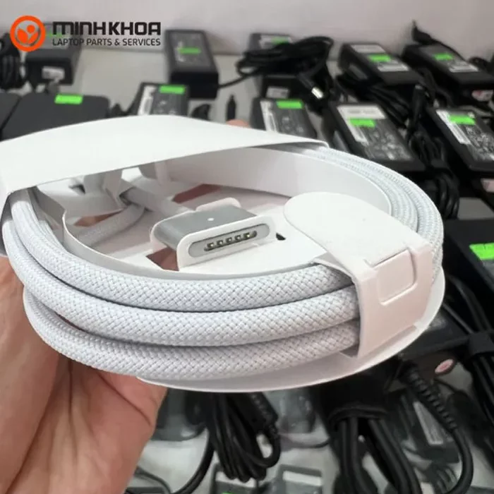 Dây cáp sạc USB-C to Magsafe 3 (2) Dây cáp sạc USB-C to Magsafe 3 (2)