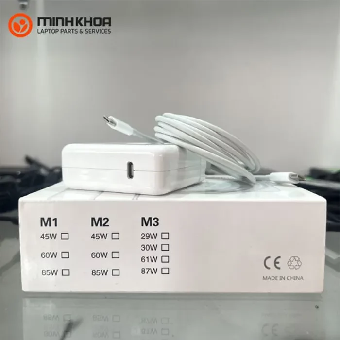 Sạc Macbook 61W USB C cho Macbook Pro 13 inch (2) Sạc Macbook 61W USB C cho Macbook Pro 13 inch (2)